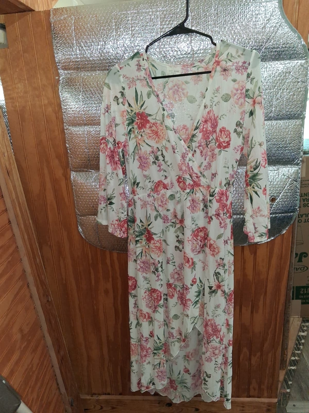 Floral Wrap Midi Dress in White and Pink